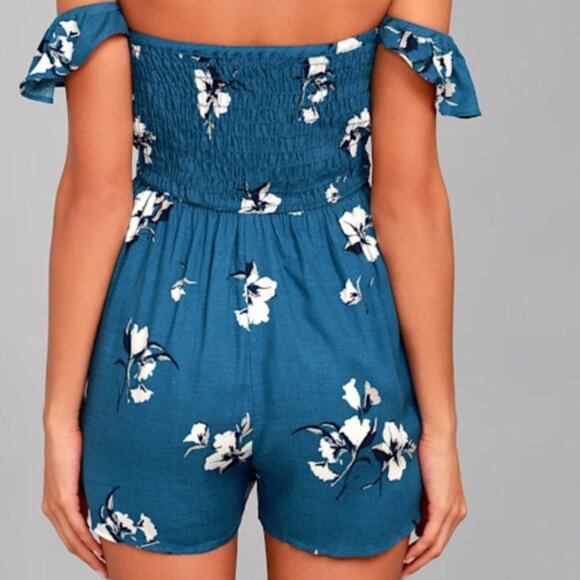 ✨NWT✨ LUSH Exploring Florence Blue Floral Print Off-the-Shoulder Romper - Picture 2 of 15